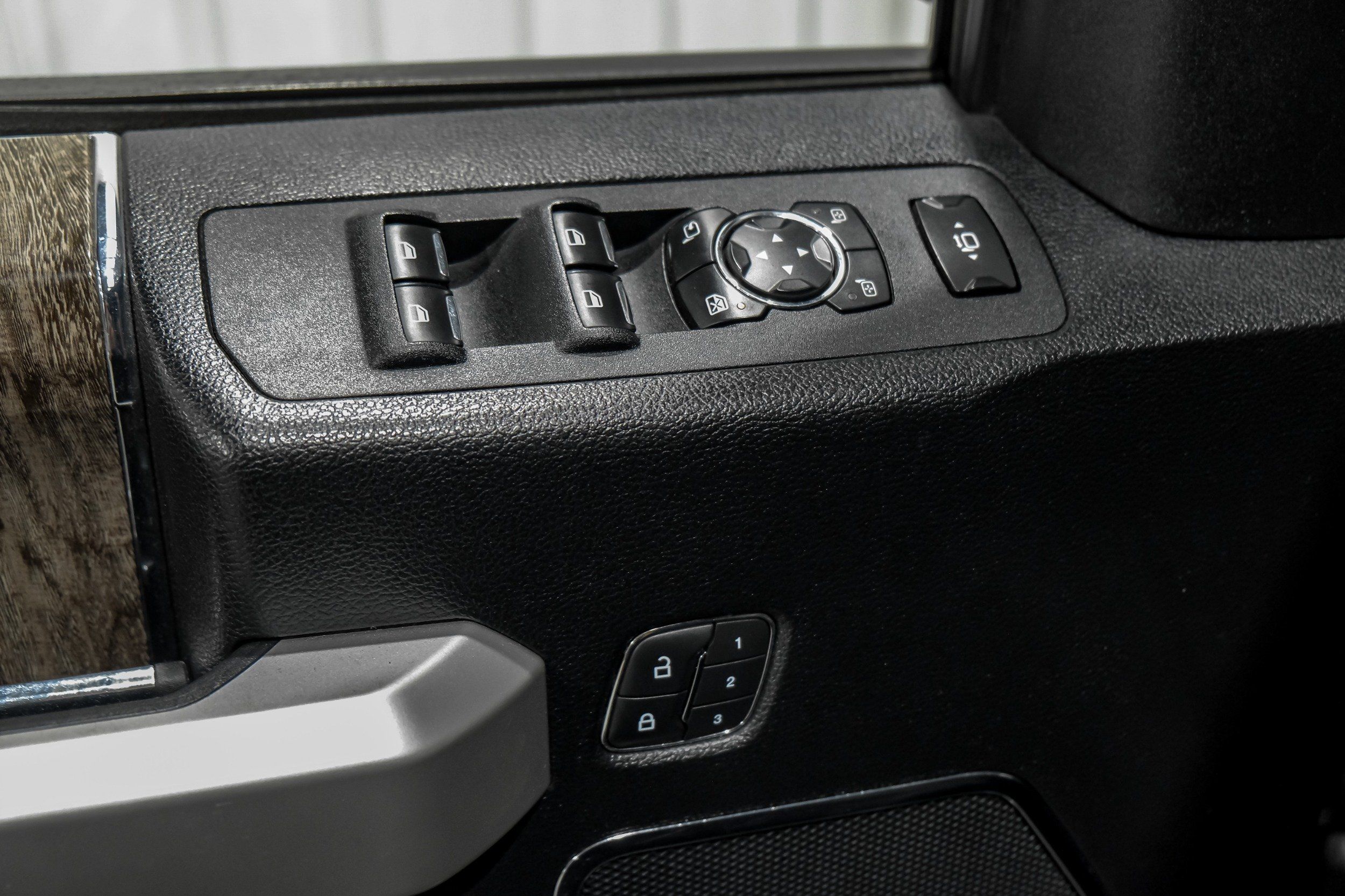 Photo 44 of 2019 Ford F-350 Super for sale in Katy, TX