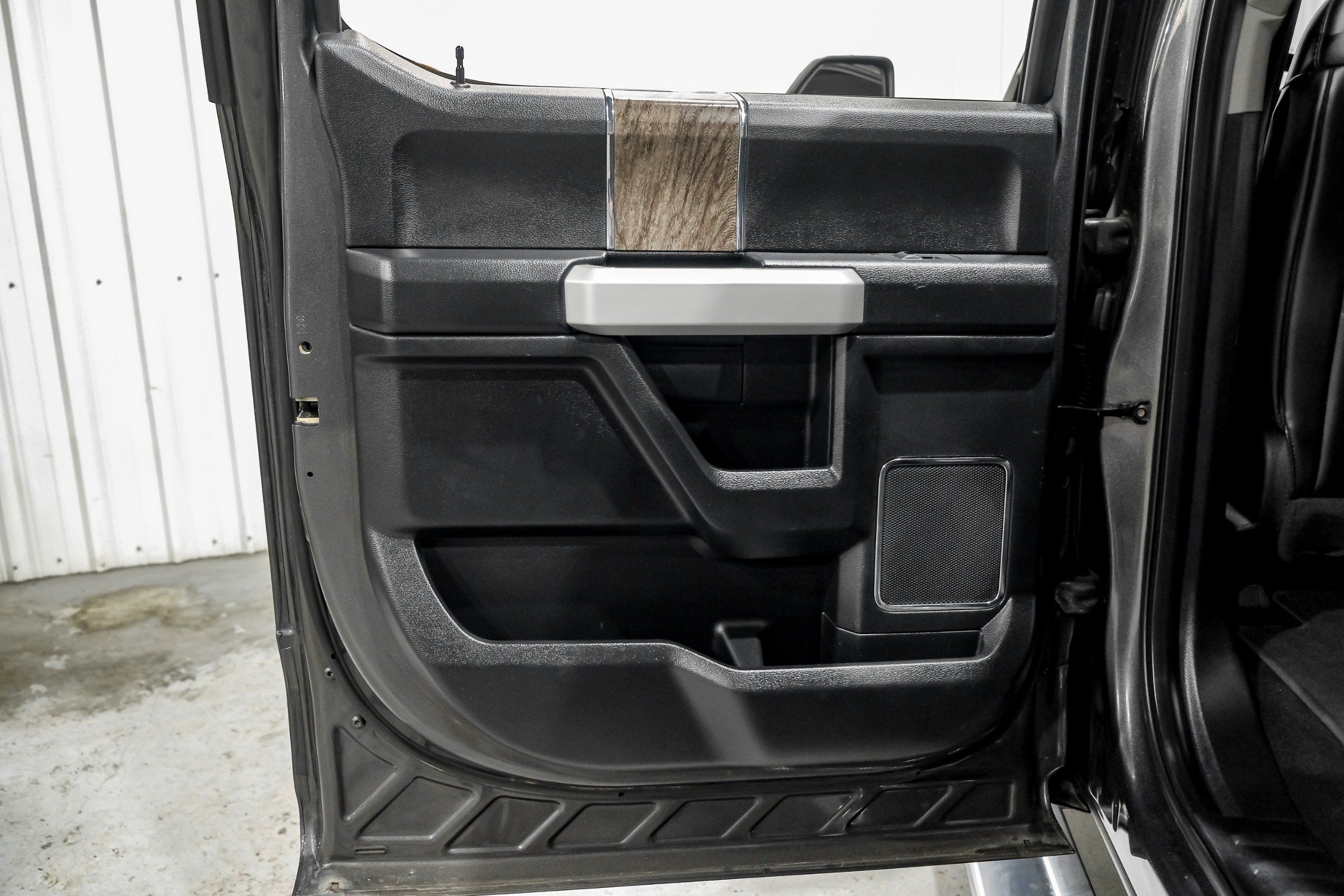 Photo 46 of 2019 Ford F-350 Super for sale in Katy, TX