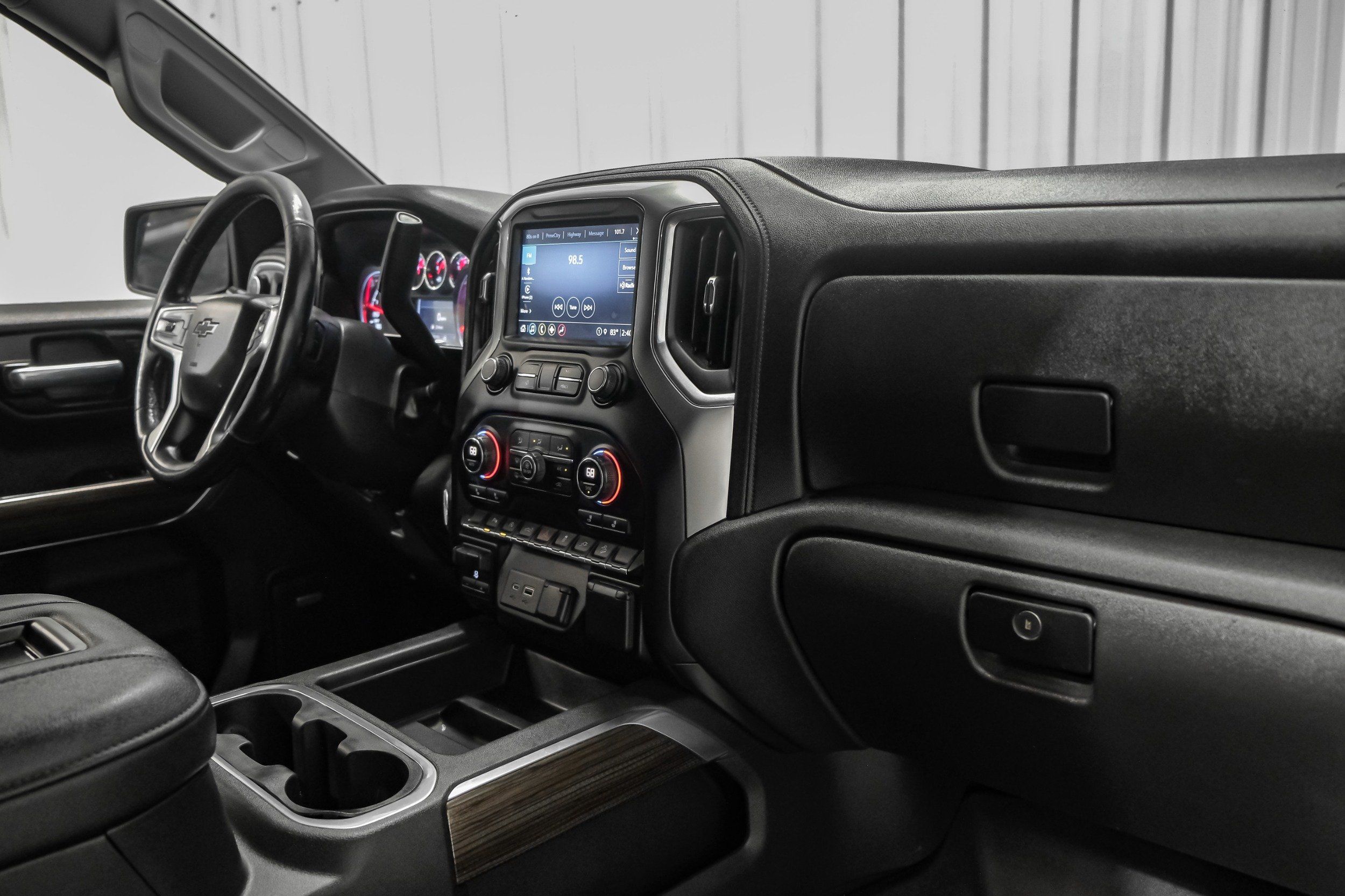 Photo 12 of 2021 Chevrolet Silverado Trail for sale in Katy, TX