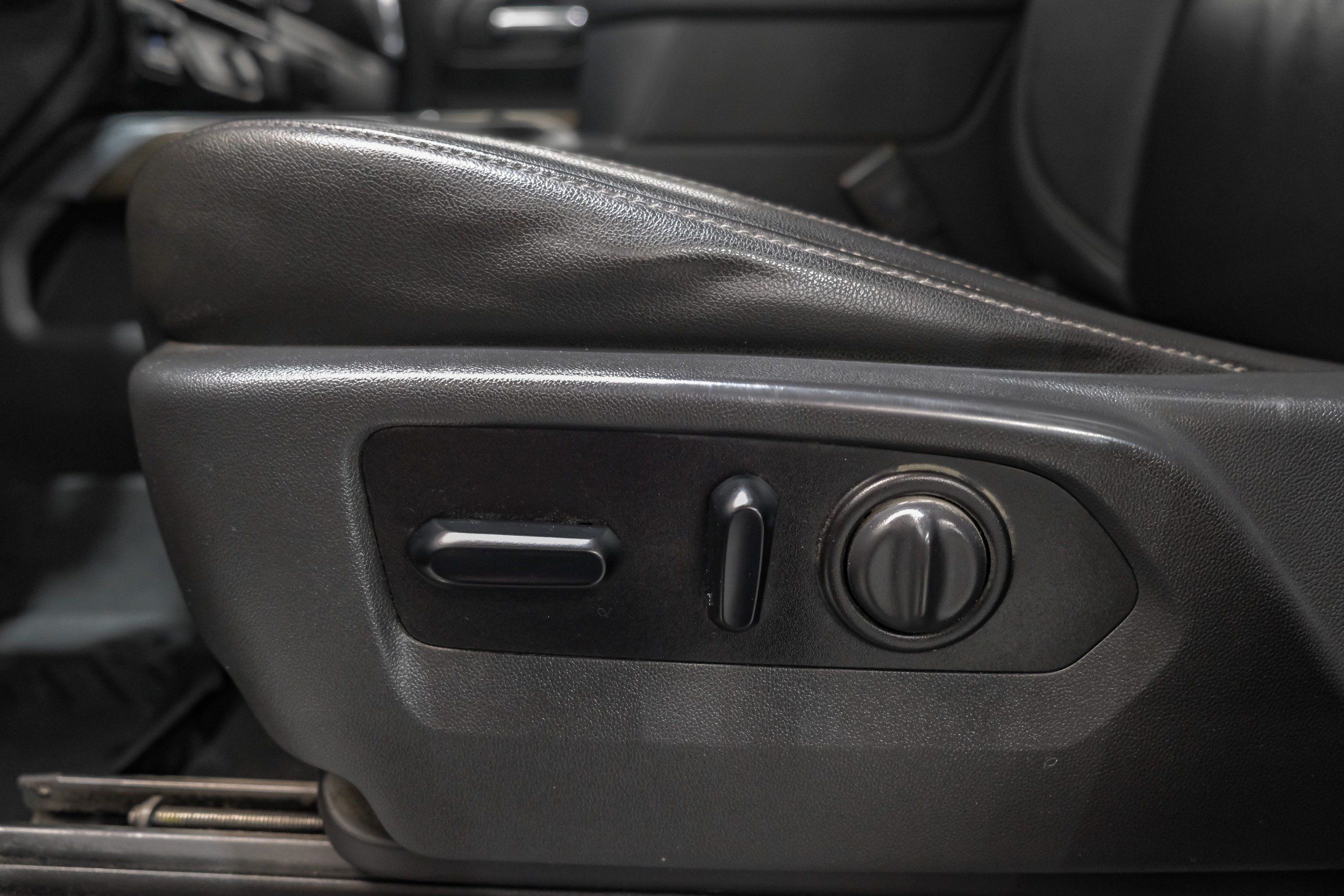 Photo 31 of 2021 Chevrolet Silverado Trail for sale in Katy, TX