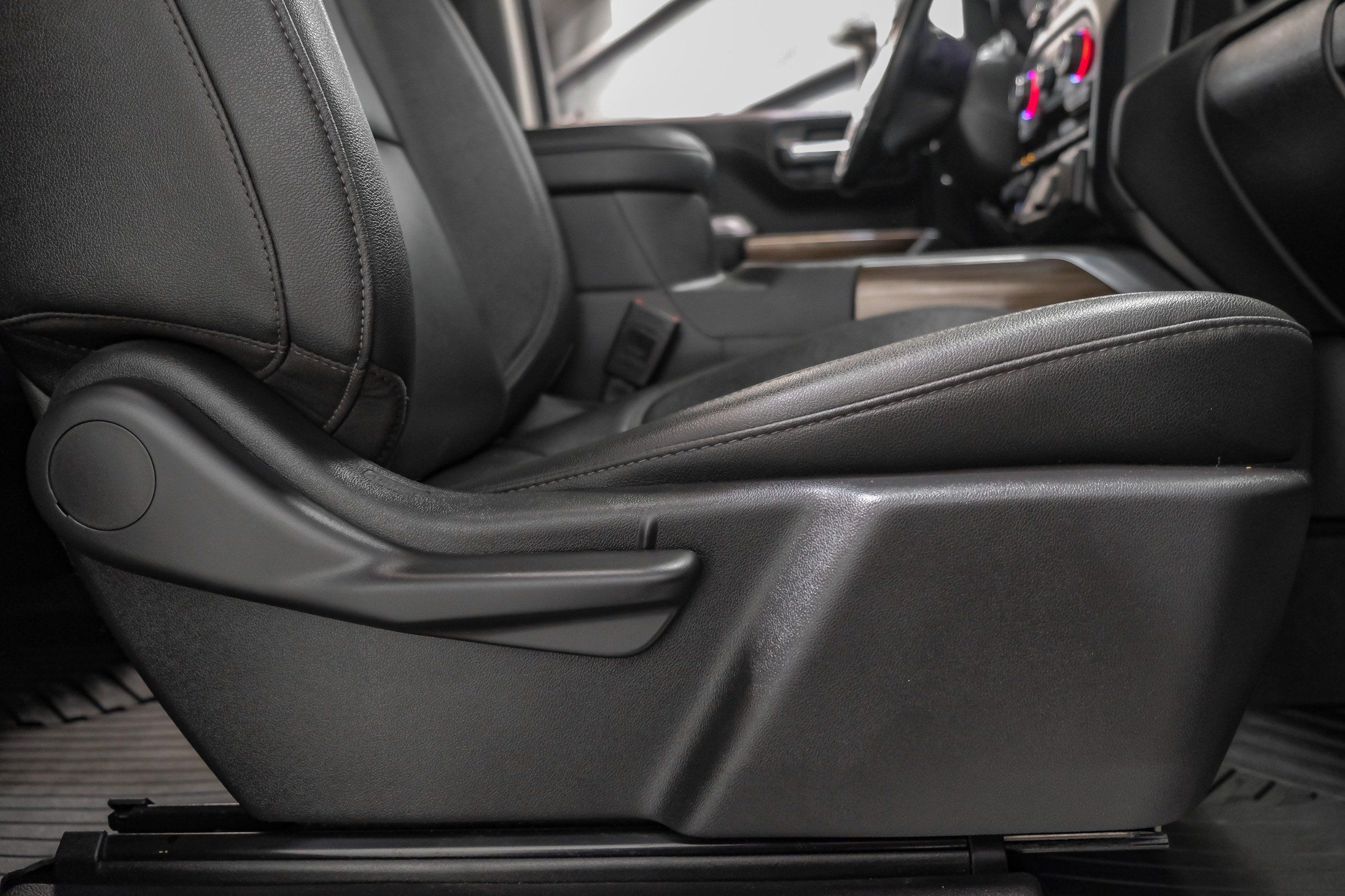Photo 33 of 2021 Chevrolet Silverado Trail for sale in Katy, TX