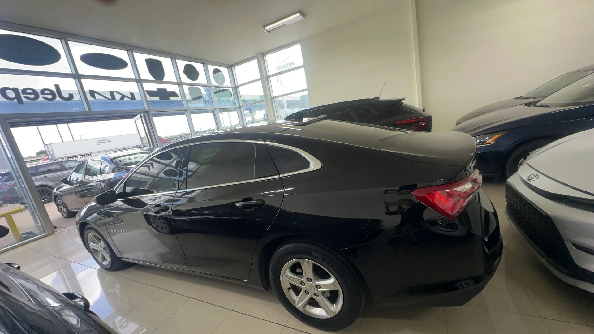 Photo 5 of 2022 Chevrolet Malibu Notchback for sale in Houston, TX