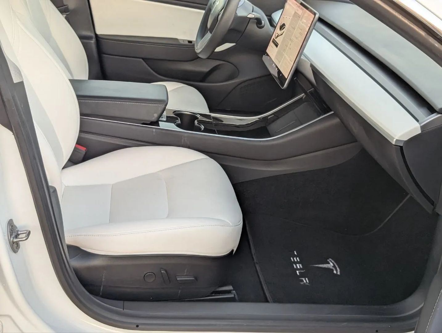 Photo 43 of 2020 Tesla Model 3 for sale in Katy, TX