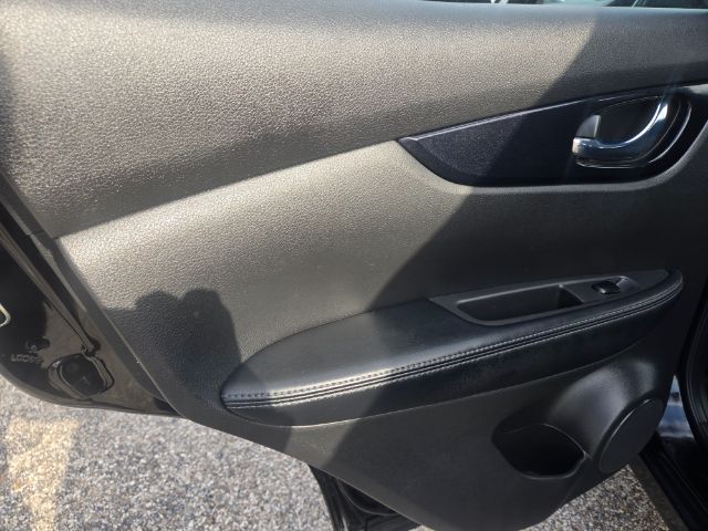 Photo 16 of 2019 Nissan Rogue Sport for sale in Houston, TX