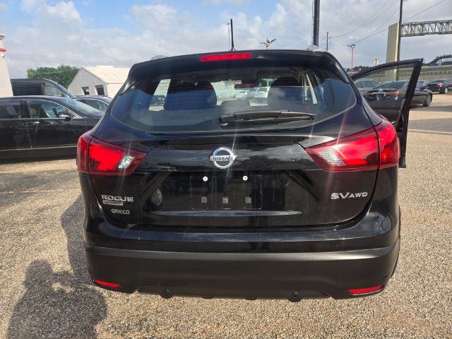 Photo 18 of 2019 Nissan Rogue Sport for sale in Houston, TX