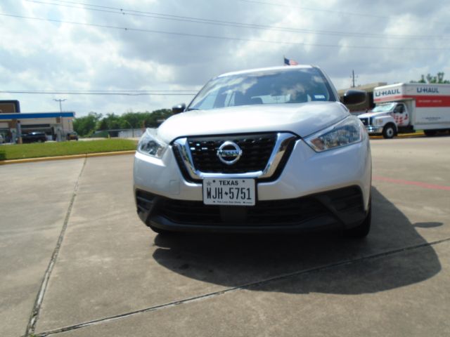 Photo 2 of 2020 Nissan Kicks for sale in Houston, TX