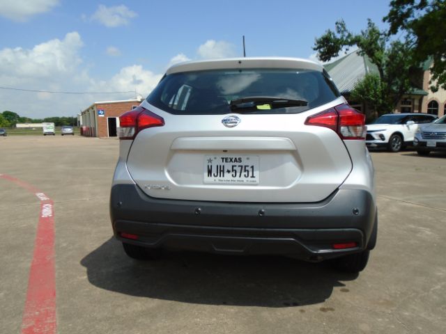Photo 6 of 2020 Nissan Kicks for sale in Houston, TX