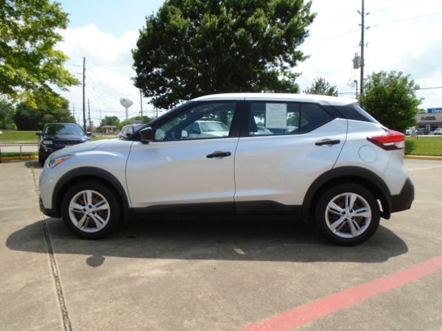 Photo 8 of 2020 Nissan Kicks for sale in Houston, TX