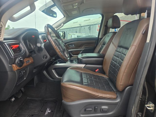 Photo 7 of 2019 Nissan Titan for sale in Houston, TX