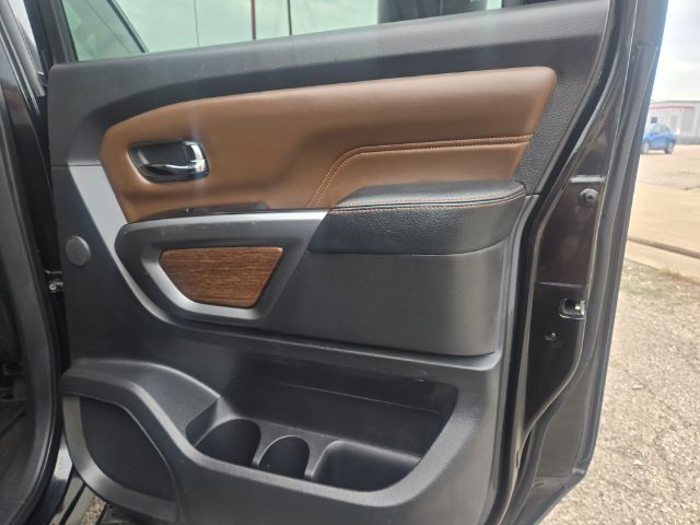Photo 15 of 2019 Nissan Titan for sale in Houston, TX