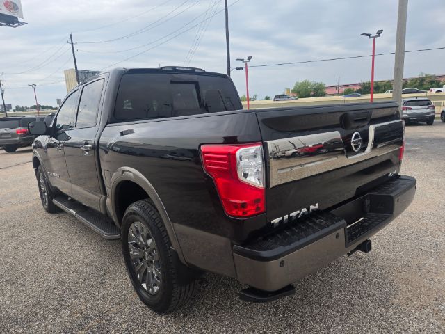 Photo 17 of 2019 Nissan Titan for sale in Houston, TX