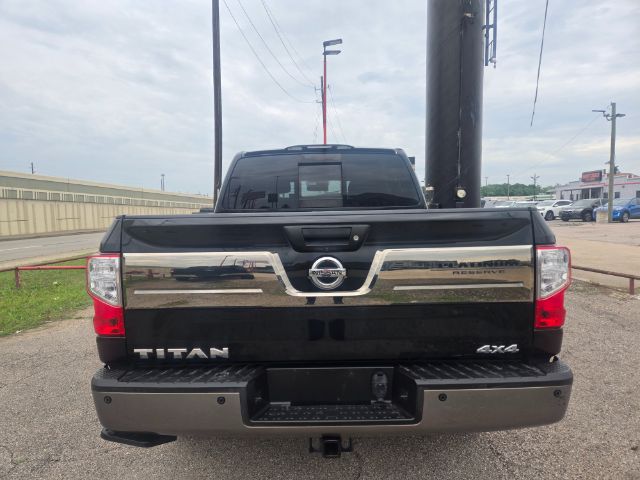 Photo 18 of 2019 Nissan Titan for sale in Houston, TX