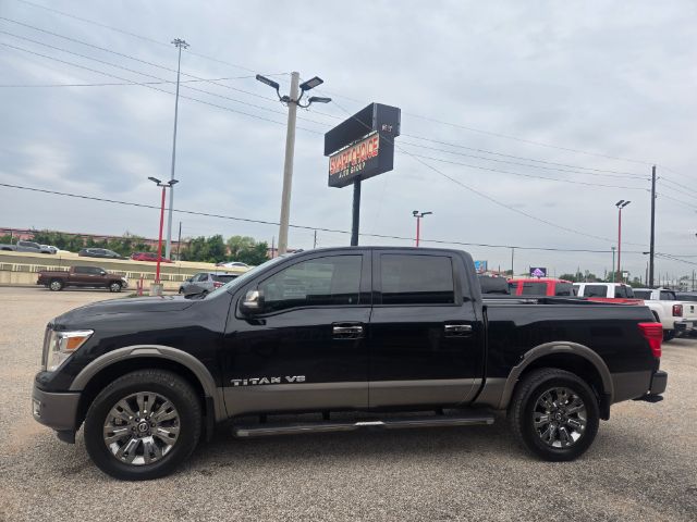 Photo 20 of 2019 Nissan Titan for sale in Houston, TX