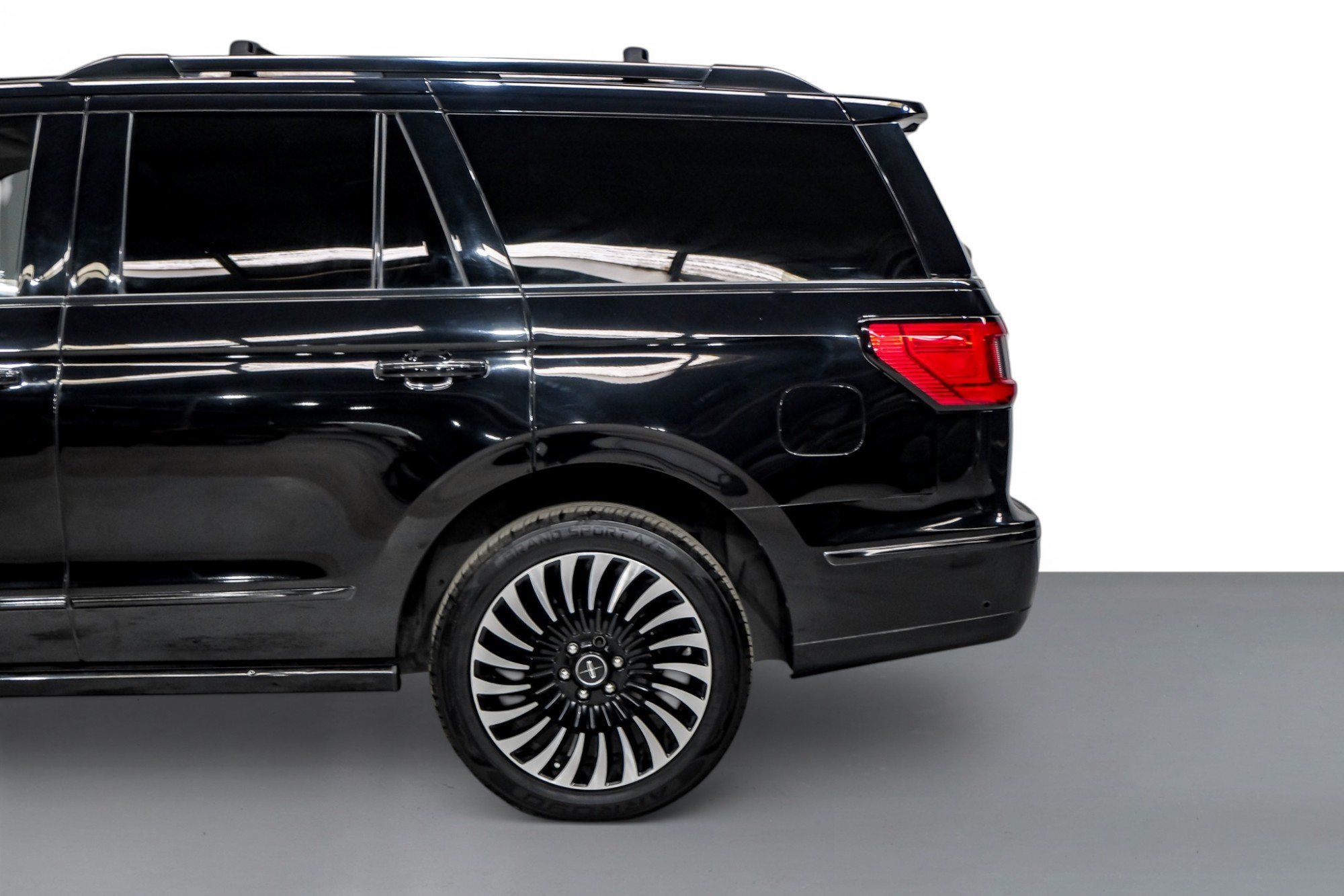Photo 21 of 2020 Lincoln Navigator Bl for sale in Katy, TX