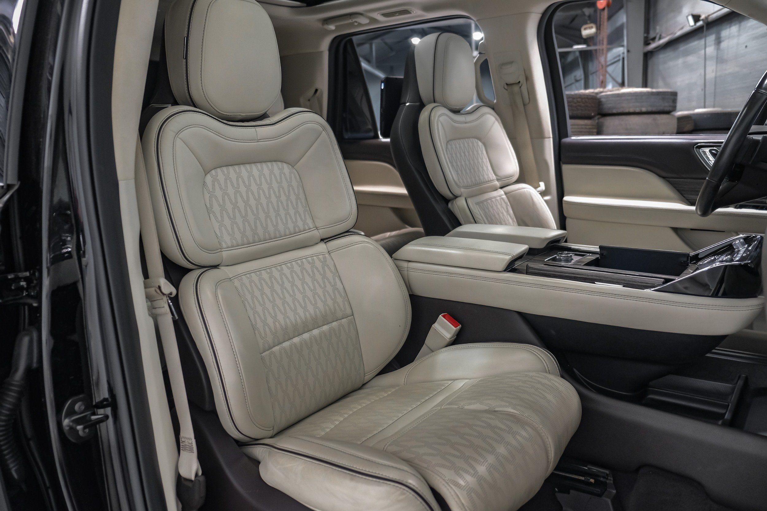 Photo 63 of 2020 Lincoln Navigator Bl for sale in Katy, TX