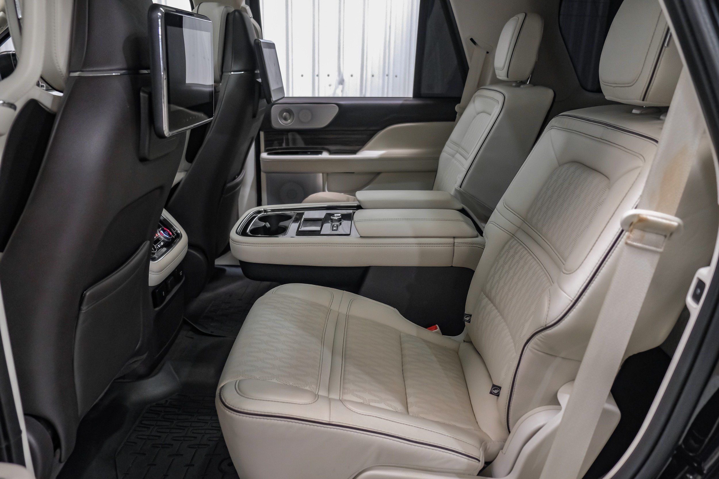 Photo 79 of 2020 Lincoln Navigator Bl for sale in Katy, TX