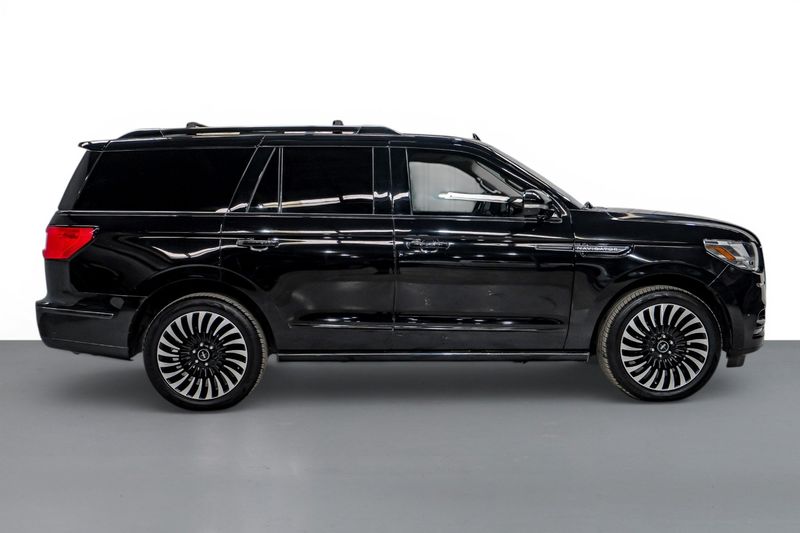 Photo 10 of 2020 Lincoln Navigator Bl for sale in Katy, TX