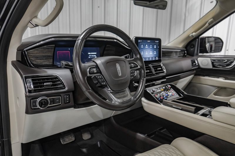 Photo 28 of 2020 Lincoln Navigator Bl for sale in Katy, TX