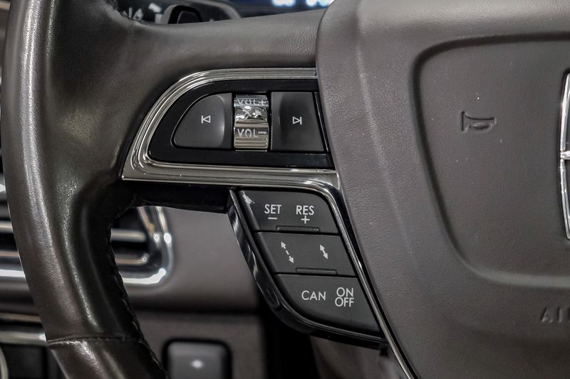 Photo 32 of 2020 Lincoln Navigator Bl for sale in Katy, TX