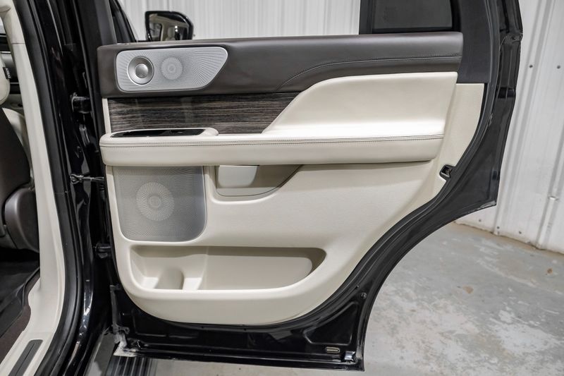 Photo 102 of 2020 Lincoln Navigator Bl for sale in Katy, TX