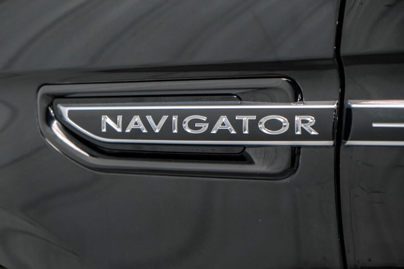 Photo 112 of 2020 Lincoln Navigator Bl for sale in Katy, TX