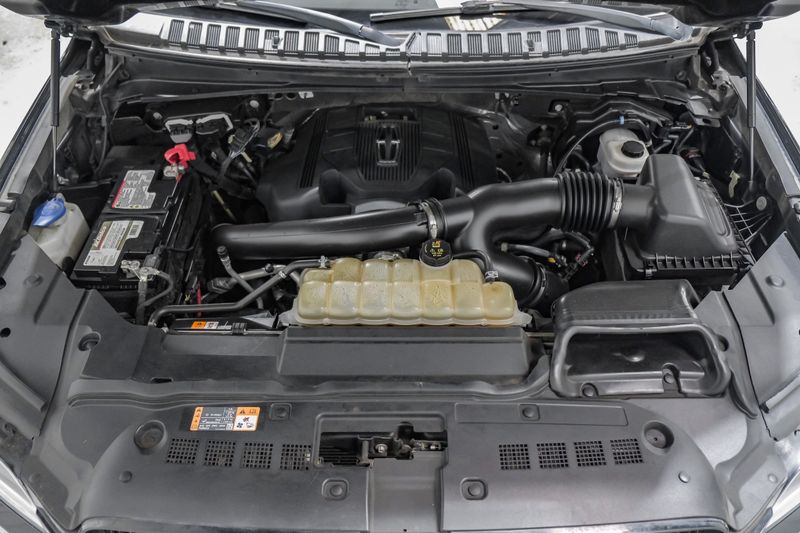 Photo 118 of 2020 Lincoln Navigator Bl for sale in Katy, TX