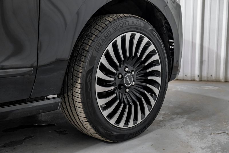 Photo 134 of 2020 Lincoln Navigator Bl for sale in Katy, TX
