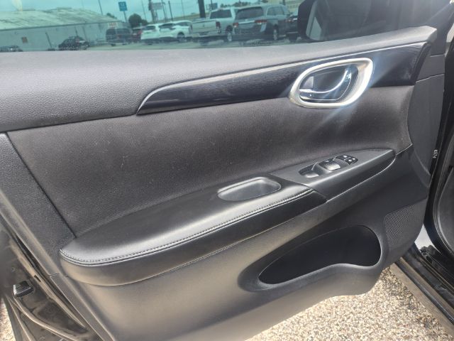 Photo 4 of 2019 Nissan Sentra for sale in Houston, TX