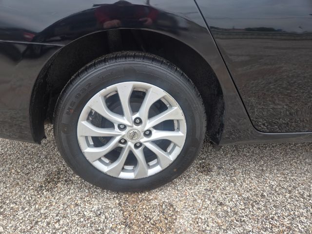 Photo 11 of 2019 Nissan Sentra for sale in Houston, TX