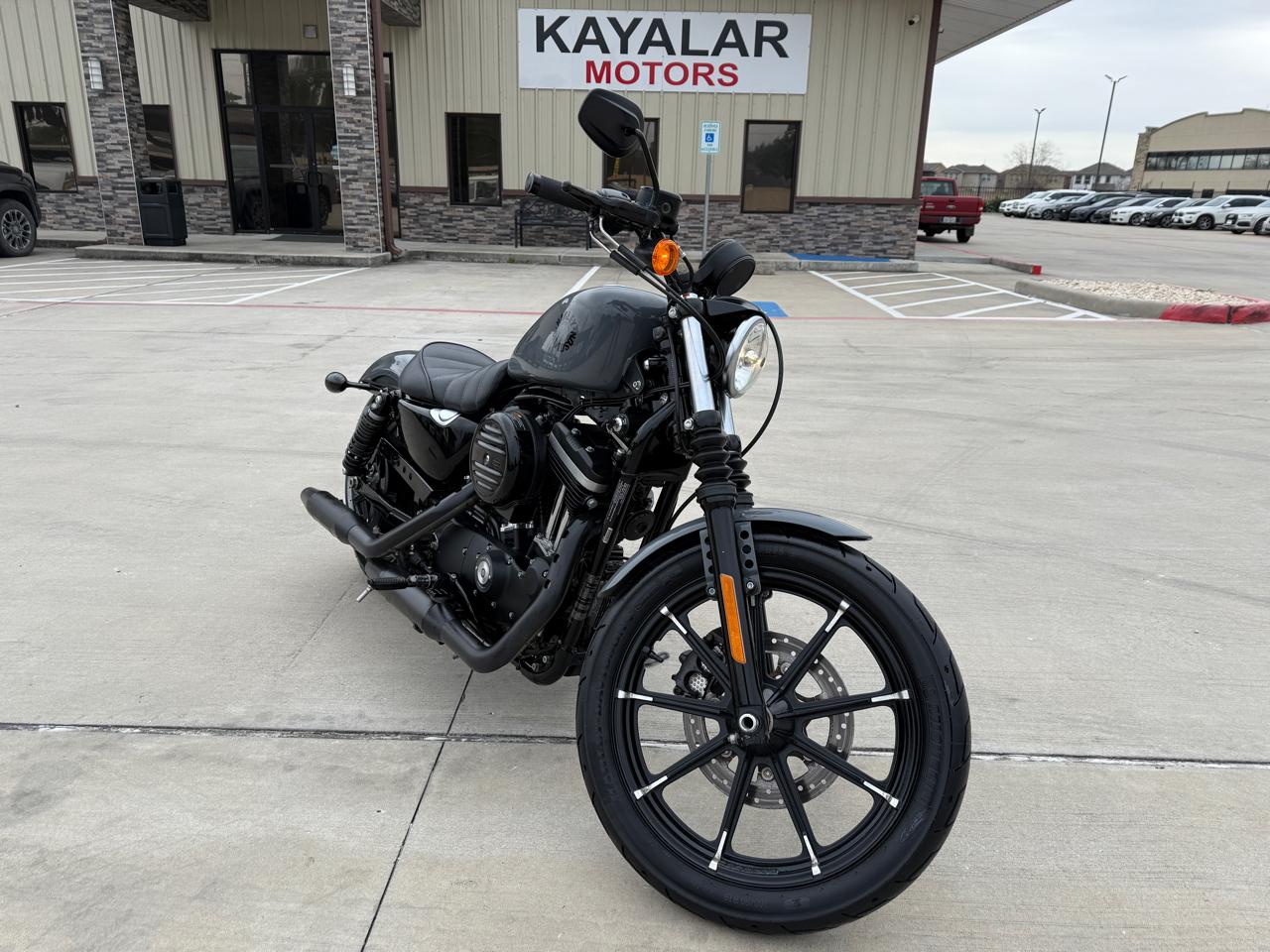 Photo 3 of 2022 Harley-Davidson Iron 883 for sale in Houston, TX