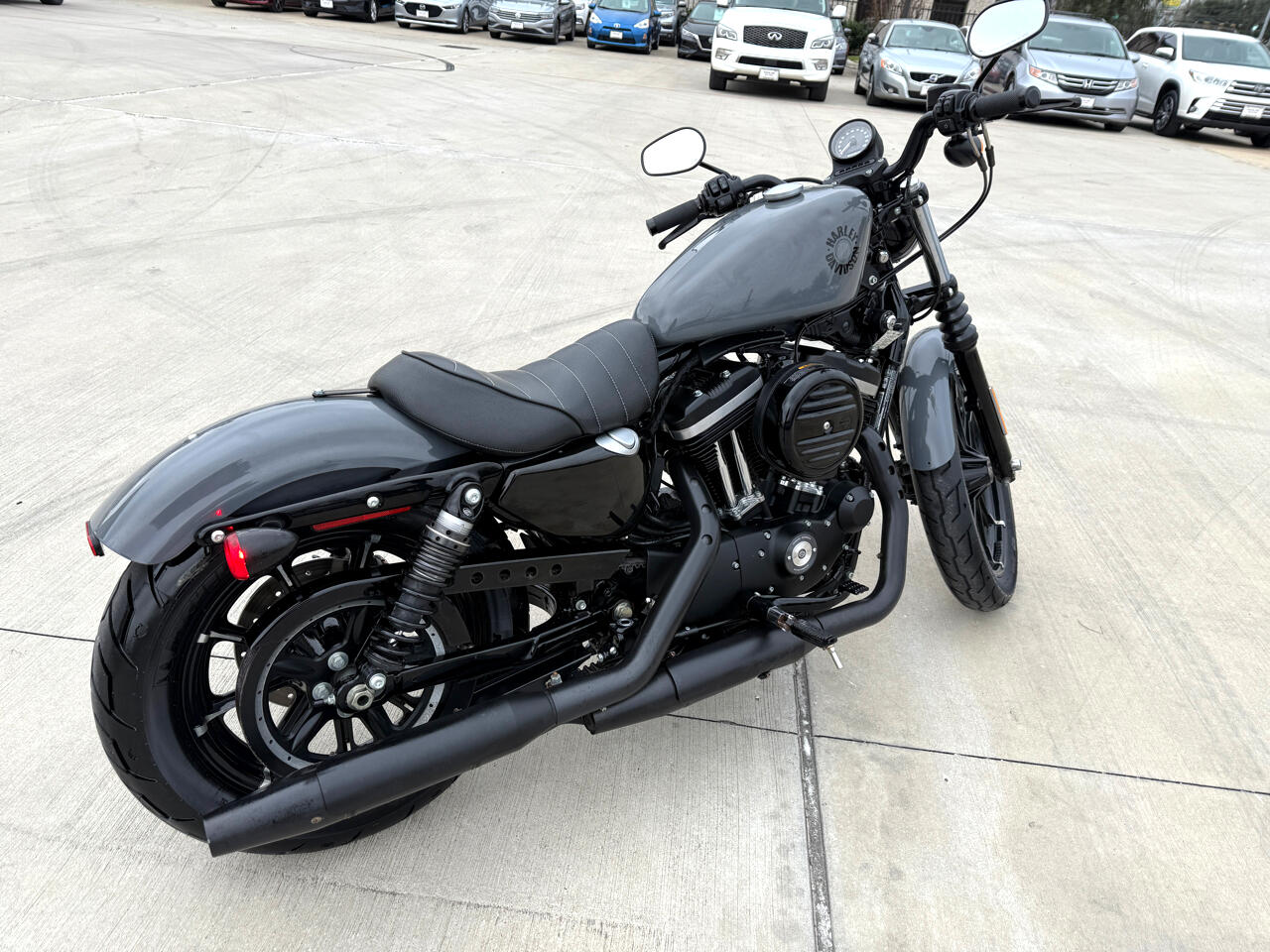 Photo 4 of 2022 Harley-Davidson Iron 883 for sale in Houston, TX