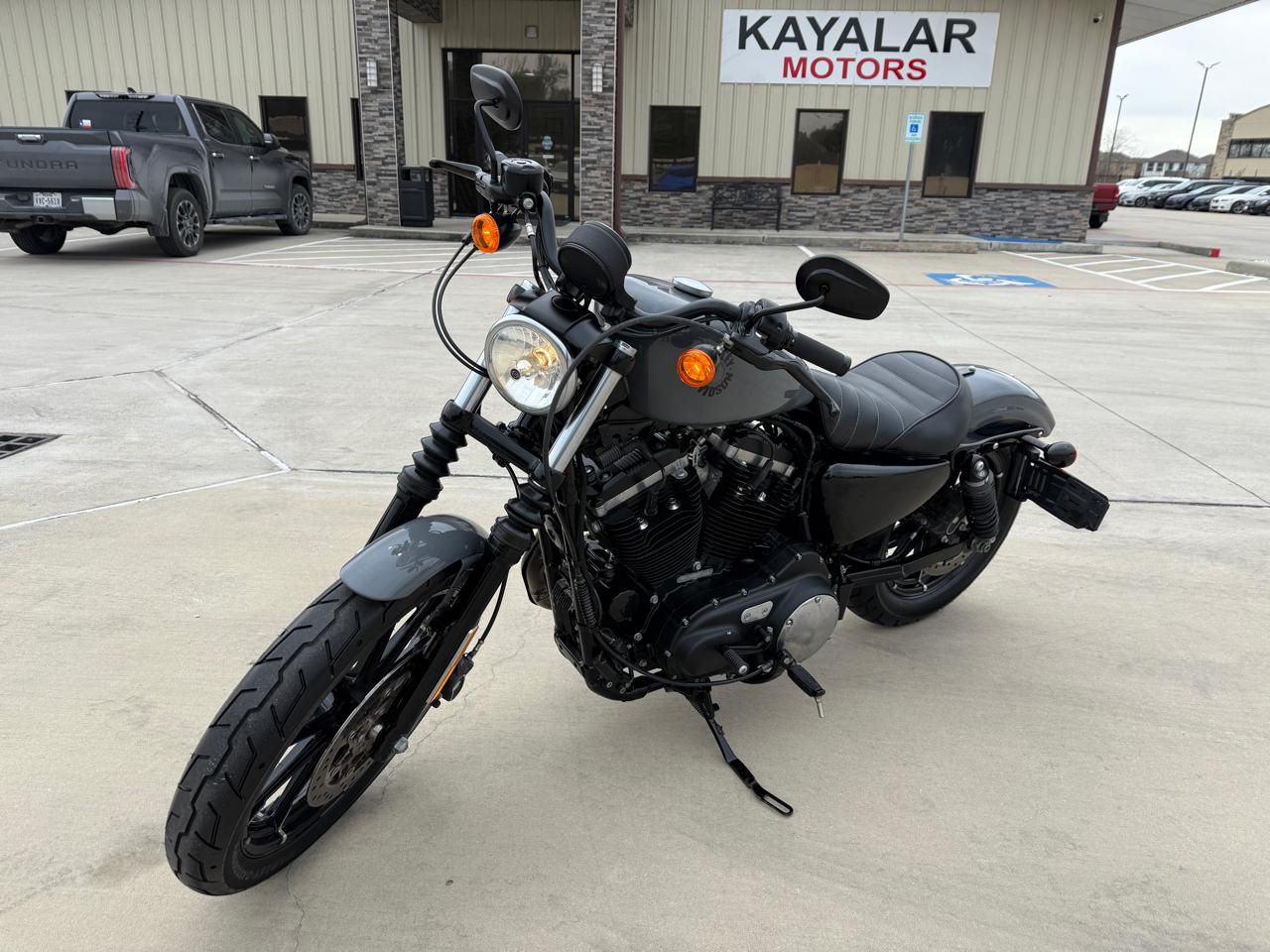 Photo 8 of 2022 Harley-Davidson Iron 883 for sale in Houston, TX