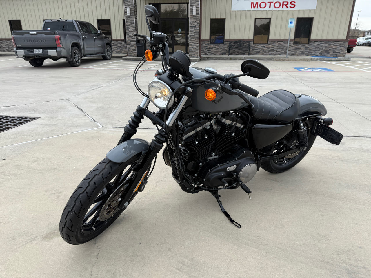 Photo 9 of 2022 Harley-Davidson Iron 883 for sale in Houston, TX