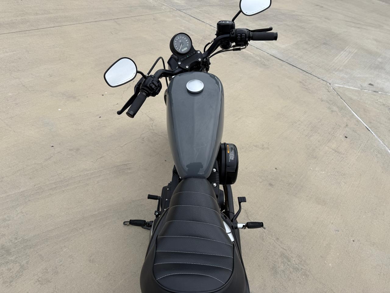 Photo 12 of 2022 Harley-Davidson Iron 883 for sale in Houston, TX