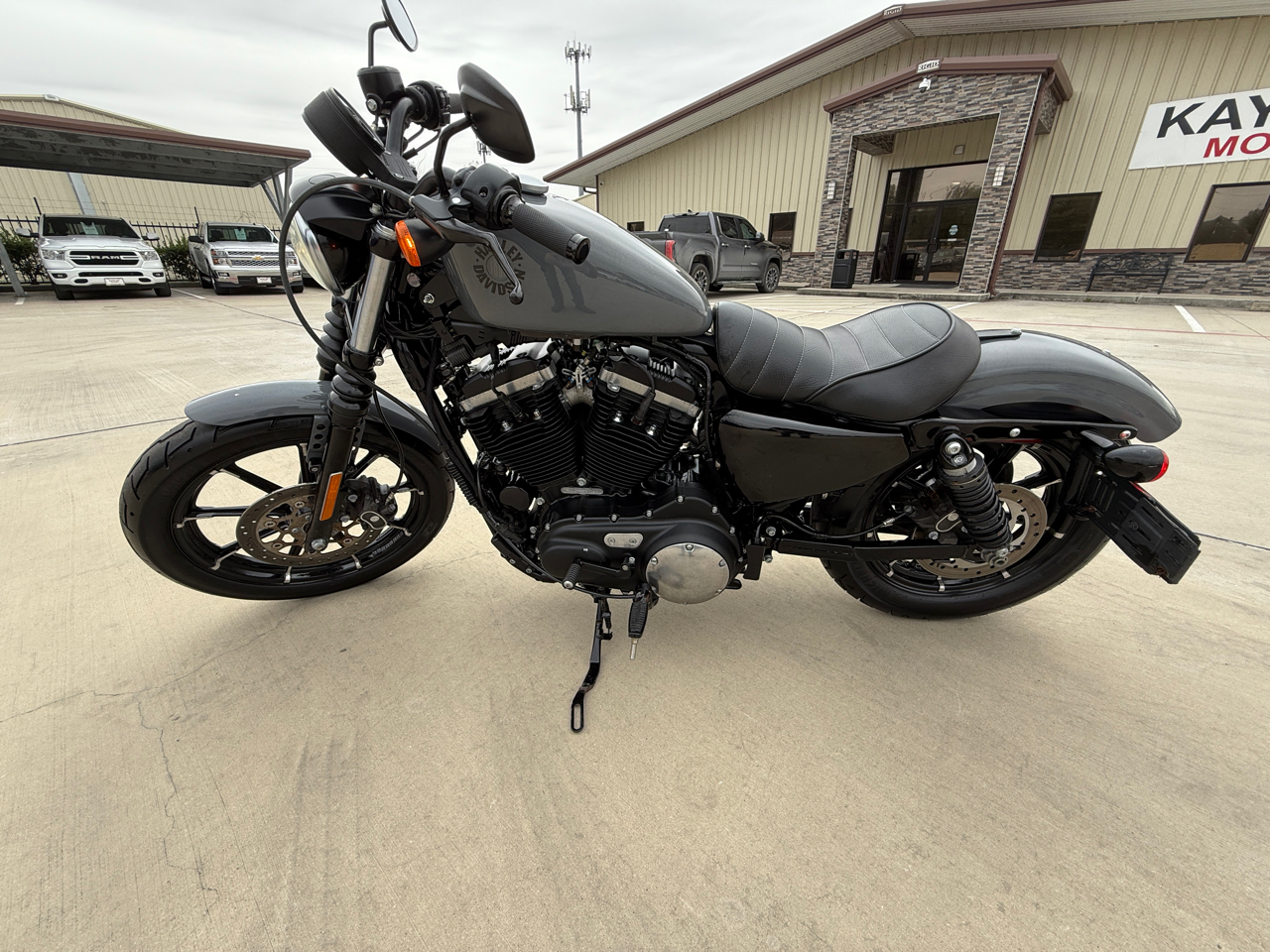 Photo 13 of 2022 Harley-Davidson Iron 883 for sale in Houston, TX