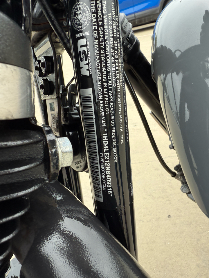 Photo 15 of 2022 Harley-Davidson Iron 883 for sale in Houston, TX