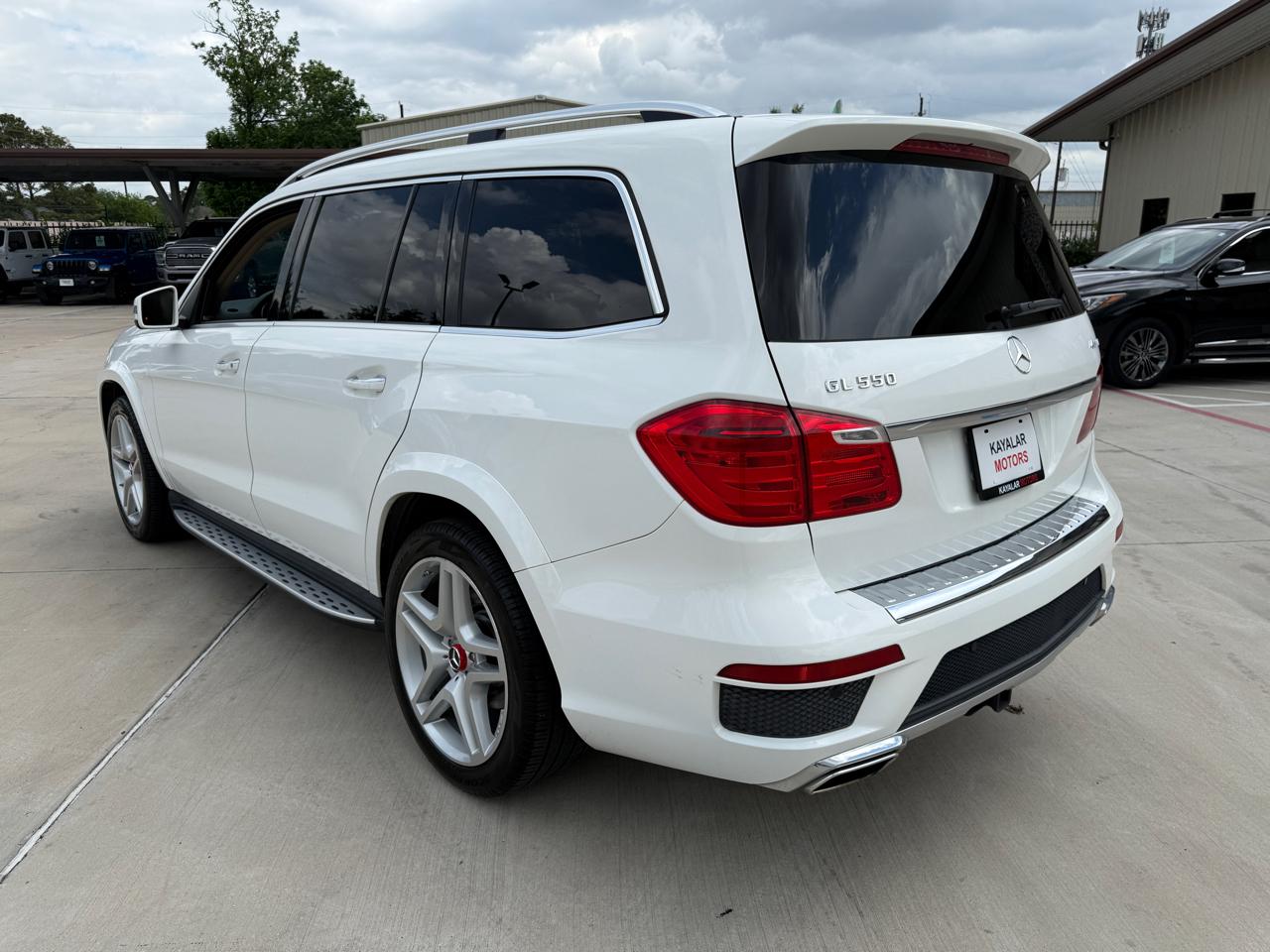 Photo 4 of 2016 Mercedes-Benz Gl-Class Gl550 4MATIC for sale in Houston, TX