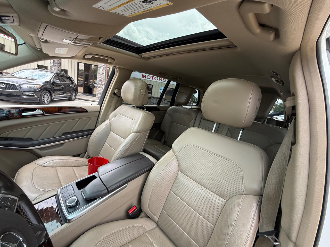 Photo 9 of 2016 Mercedes-Benz Gl-Class Gl550 4MATIC for sale in Houston, TX
