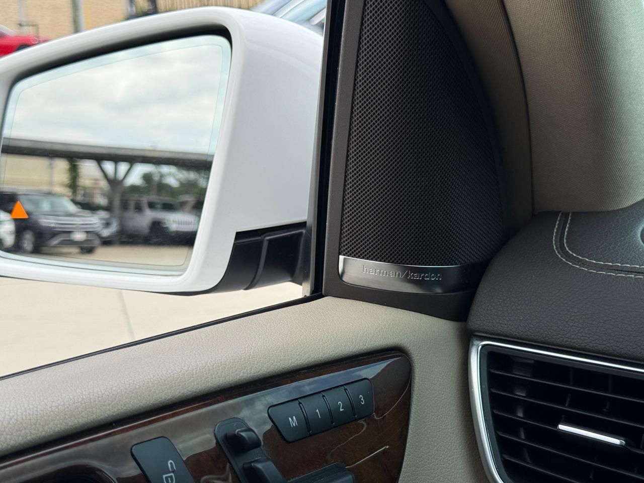 Photo 19 of 2016 Mercedes-Benz Gl-Class Gl550 4MATIC for sale in Houston, TX