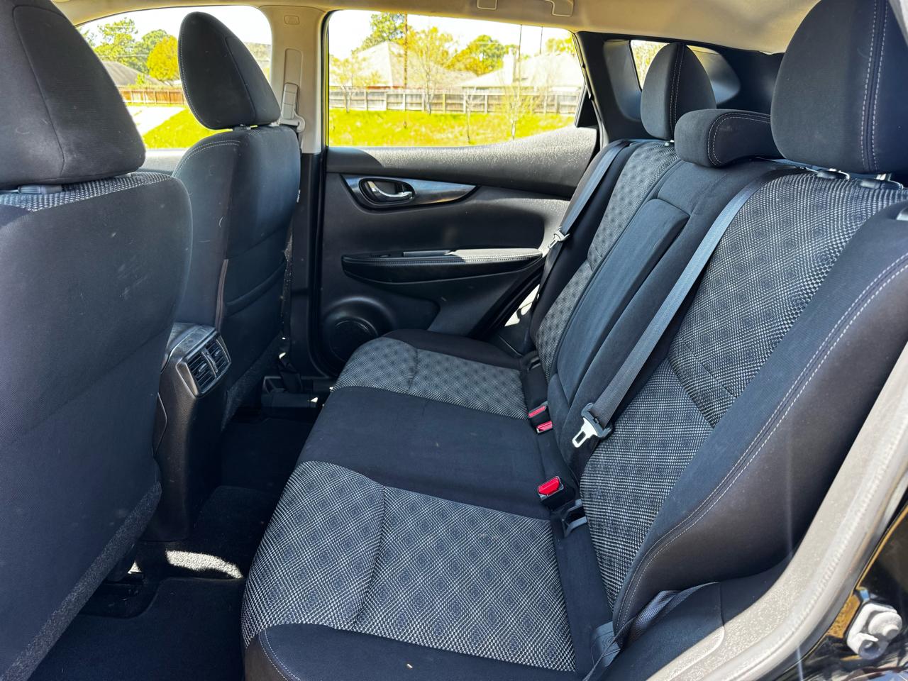 Photo 26 of 2018 Nissan Rogue Sport SV for sale in Katy, TX