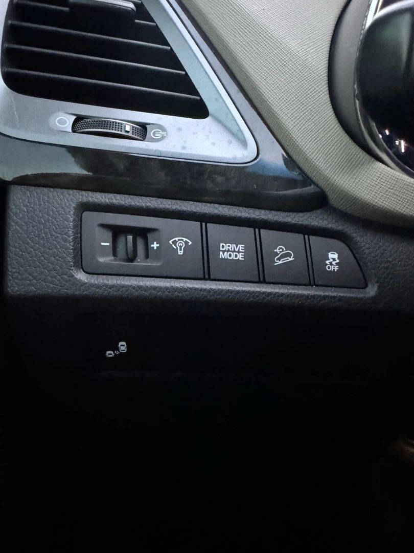 Photo 41 of 2017 Hyundai Santa Fe Popular, for sale in Katy, TX