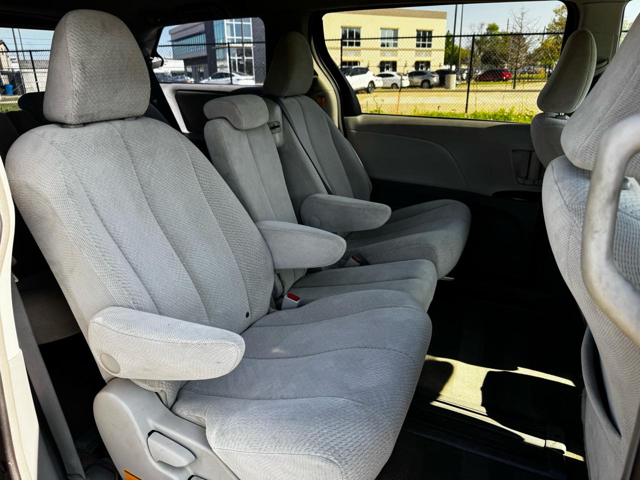 Photo 19 of 2013 Toyota Sienna Wagon for sale in Katy, TX