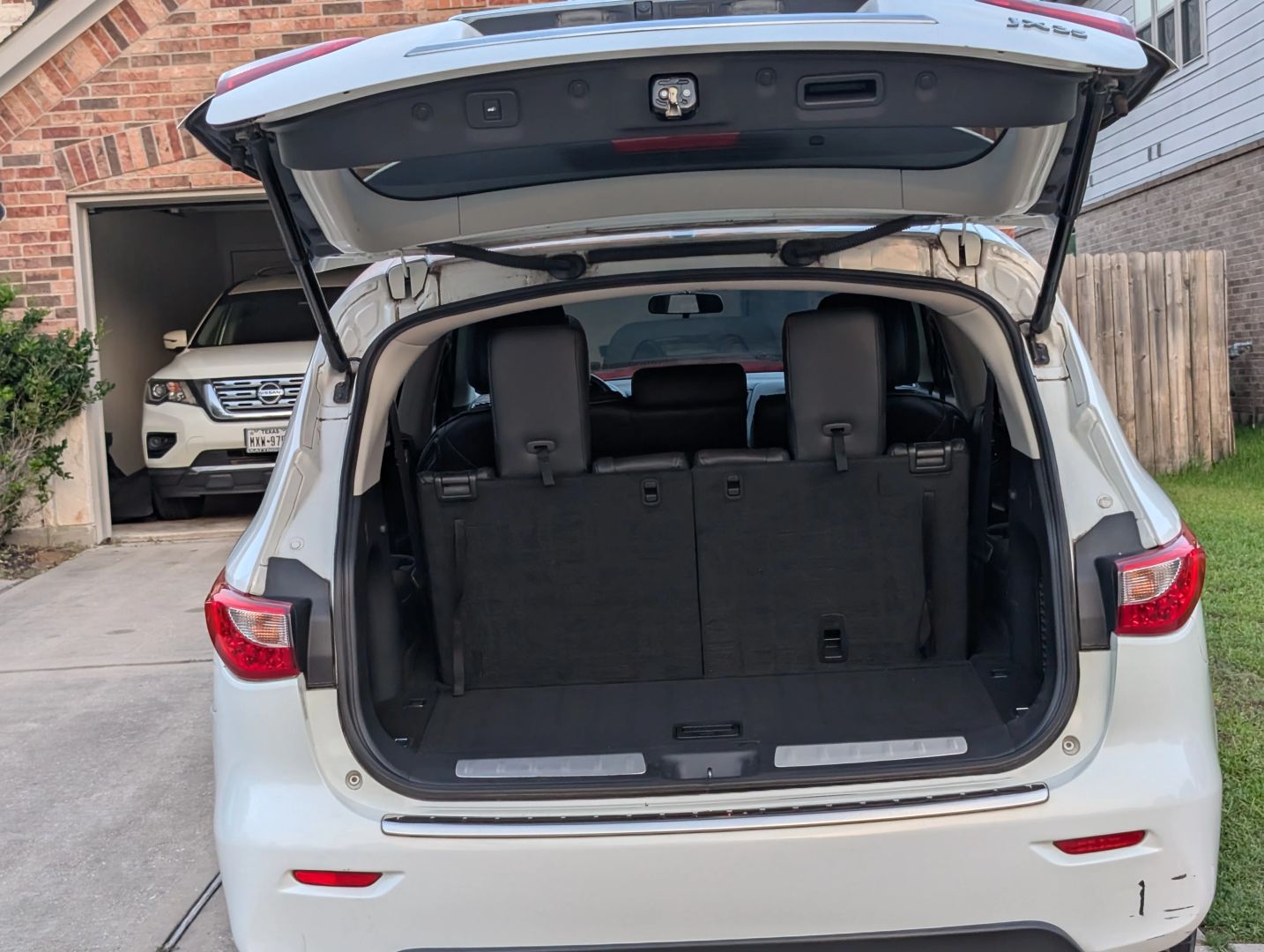 Photo 40 of 2013 Infiniti Jx35 Wagon for sale in Katy, TX