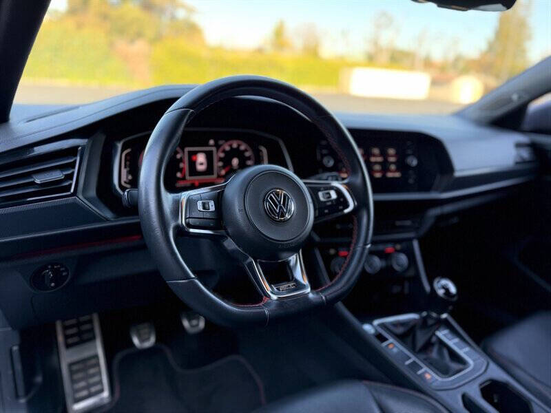 Photo 9 of 2019 Volkswagen Jetta GLI for sale in Cypress, TX