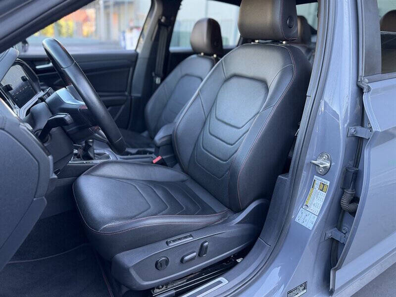 Photo 10 of 2019 Volkswagen Jetta GLI for sale in Cypress, TX