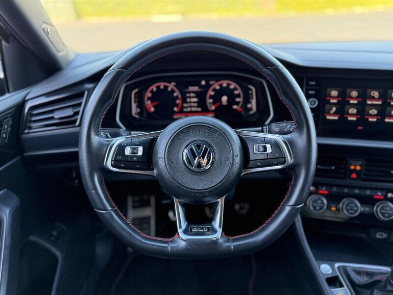 Photo 13 of 2019 Volkswagen Jetta GLI for sale in Cypress, TX
