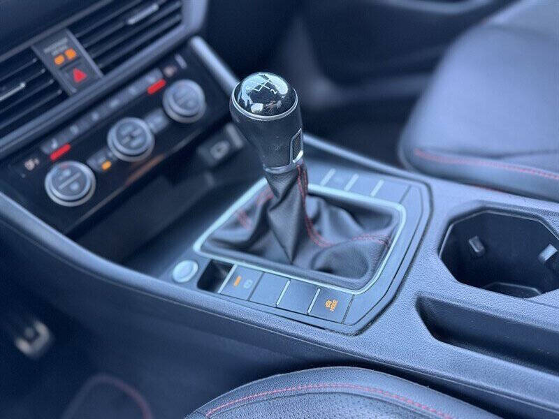 Photo 17 of 2019 Volkswagen Jetta GLI for sale in Cypress, TX