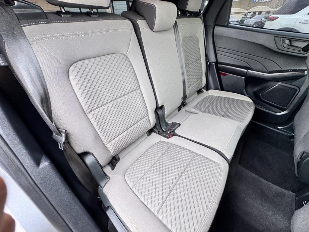 Photo 18 of 2022 Ford Escape SE for sale in Spring, TX