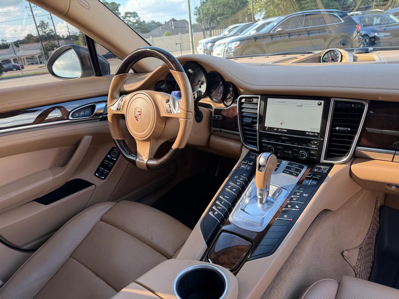 Photo 33 of 2015 Porsche Panamera Type for sale in Houston, TX