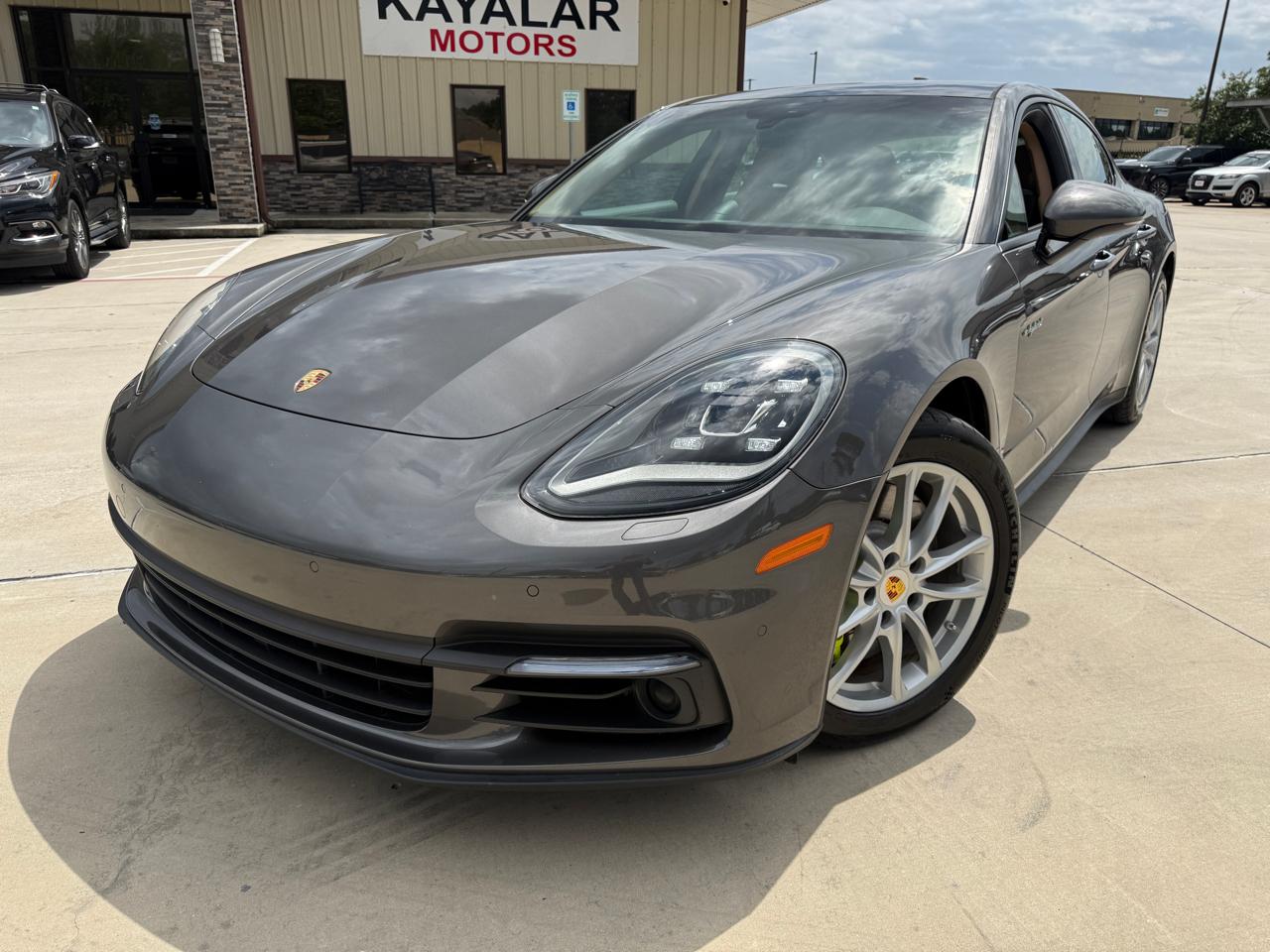 Photo 4 of 2018 Porsche Panamera Type for sale in Houston, TX
